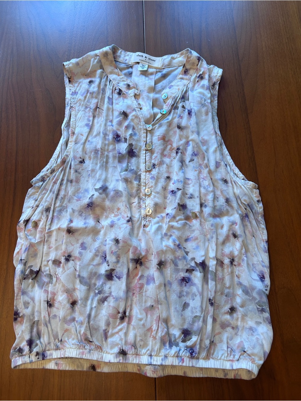 Cloth & Stone xs Sleeveless Floral Blouse in Light Purple/Pink